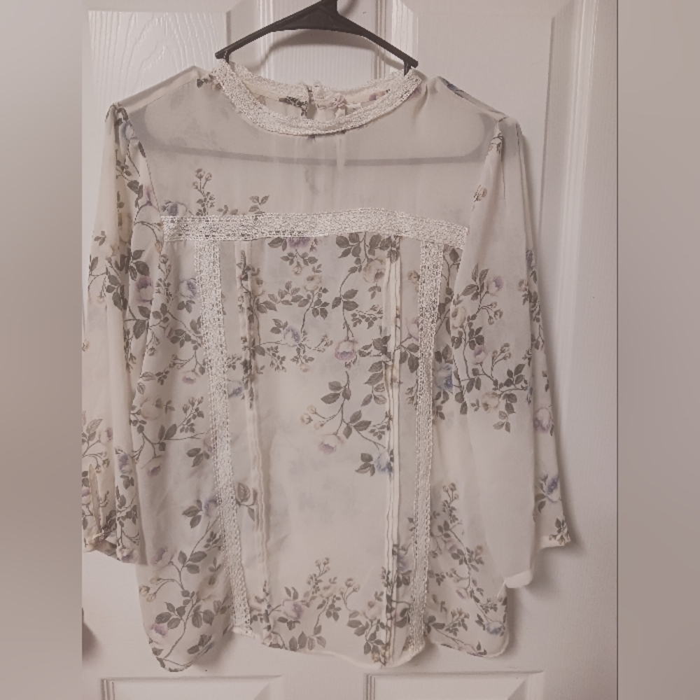 LC Lauren Conrad shirt size M